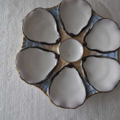 Blue and Beige Oyster Plate